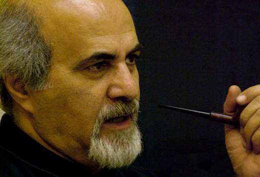 دانشجویان گول استادان بی‌سواد را نخورند
