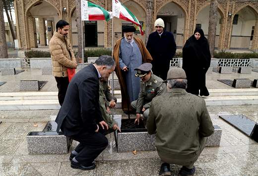 ادای احترام امیر گلفام به شهدای شهرستان نیشابور