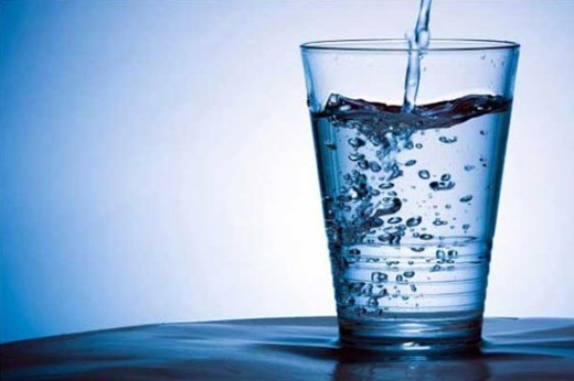 نوشیدن بیشتر آب منجر به لاغری می شود