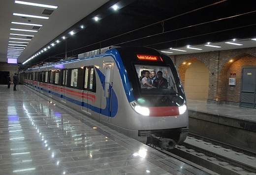 سرویس دهی شبانه روزی مترو تهران در شب‌های قدر