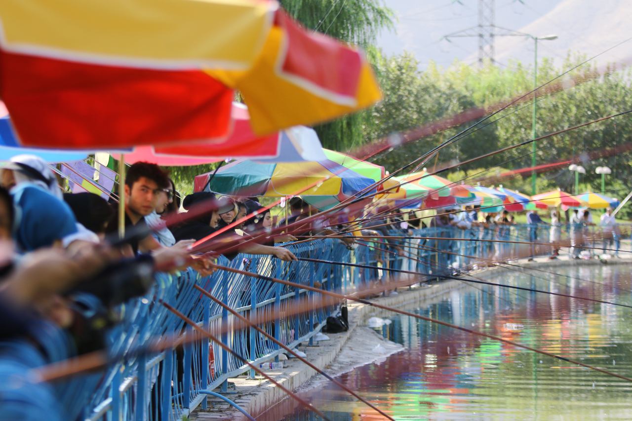 بازدید معاون اجتماعی و فرهنگی شهرداری تهران از جشنواره تفریحی ورزشی ماهیگیری