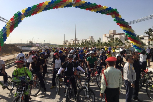 پنجمین دوره مسابقات دوچرخه سواری راهور ناجا در دریاچه شهدای خلیج فارس برگزار شد