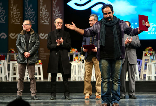 "جرزی زون" بهترین کارگردان، حسین پاکدل بهترین نمایشنامه‌نویس و پارسا پیروزفر بهترین بازیگر