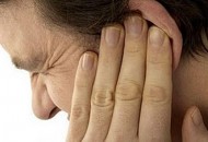 خوددرمانی و ایجاد "وزوز" در گوش