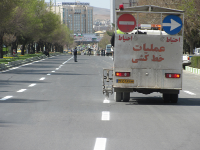 کاهش عمر خط کشی خیابان ها به علت تردد بیش از حد خودروها