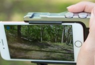 این قاب آیفون را به یک دوربین حرفه ای تبدیل می کند