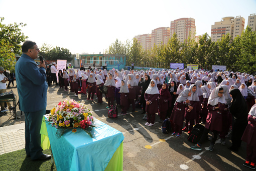 زنگ آغاز سال تحصیلی جدید در مدرسه ساجده در منطقه ۲۲ نواخته شد