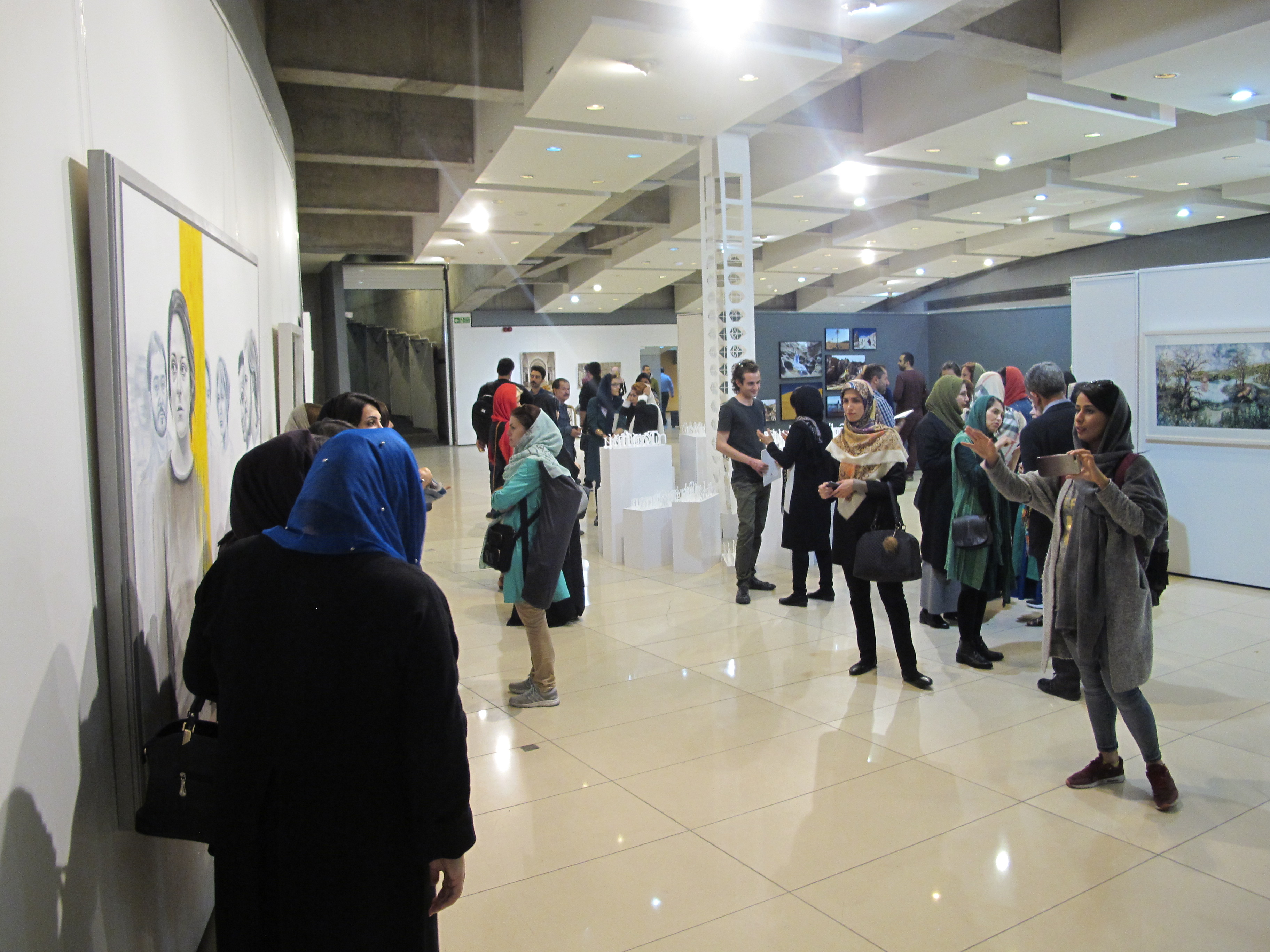 افتتاح نمایشگاه گروهی «رویکردها و گرایش ها در هنر معاصر ایران ۲»