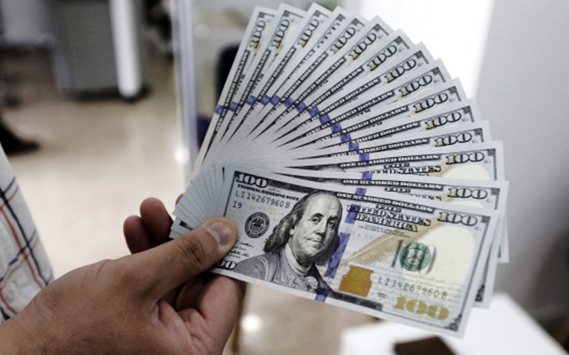 ورود نرخ دلار به کانال ۱۲۰۰۰ تومانی